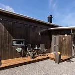 Modern With Panoramic Views Feriehus